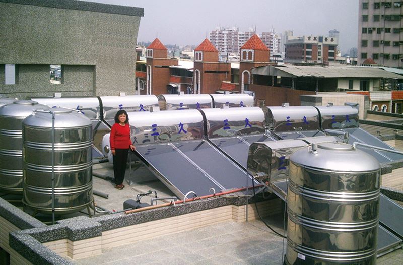 高雄市三民區_色彩繽紛民宿